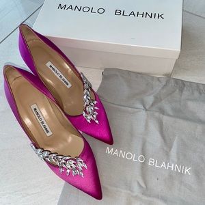 MANOLO BLAHNIK Nadira Crystal Fuchsia Heels 70mm